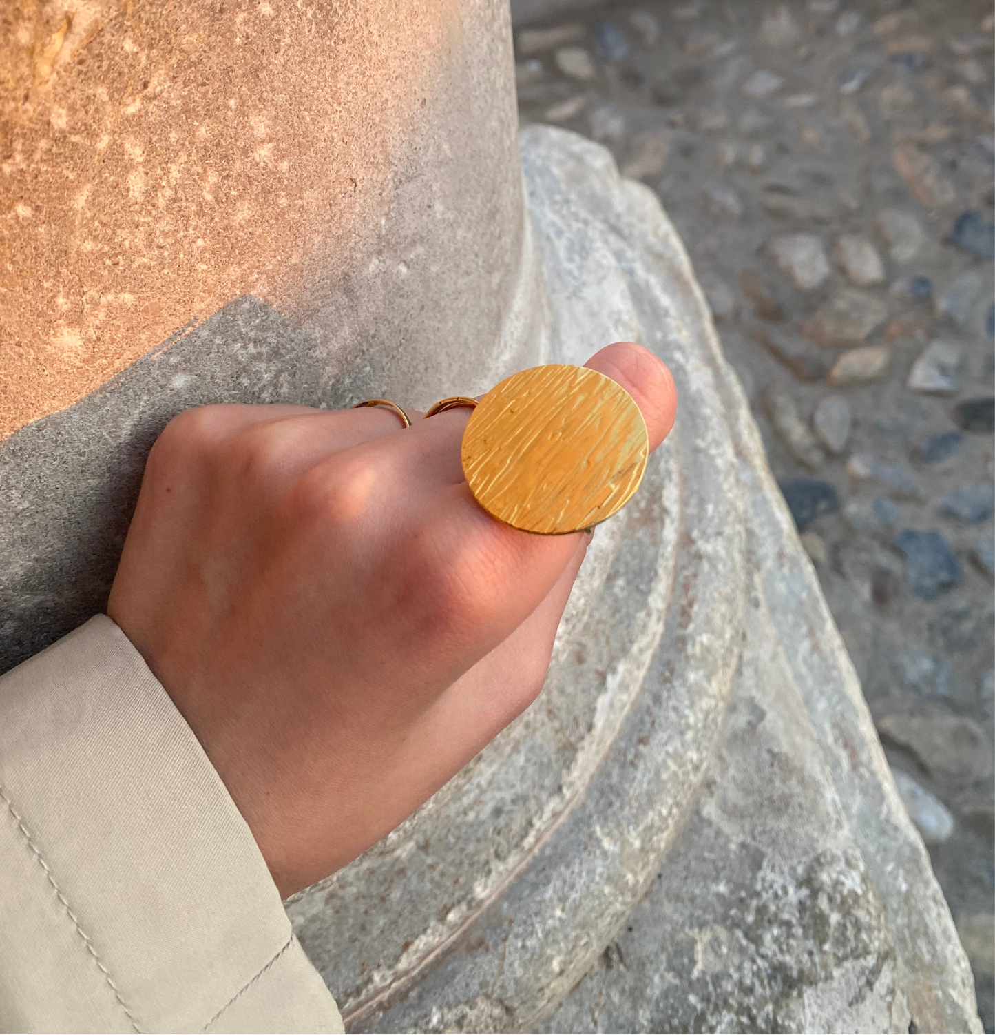 Anillo Coin